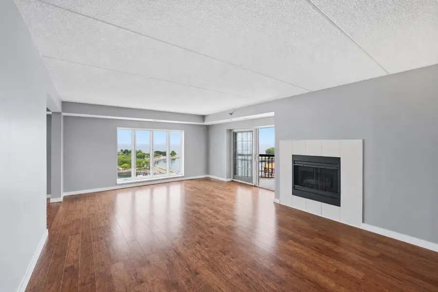 333 Lake AVENUE #705, Racine, WI 53403 - #3