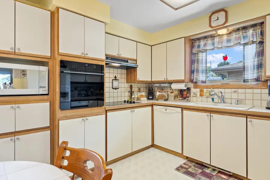 2821 S 18th STREET, Sheboygan, WI 53081 - #2