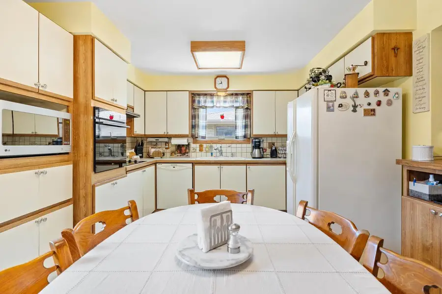 2821 S 18th STREET, Sheboygan, WI 53081 - #3