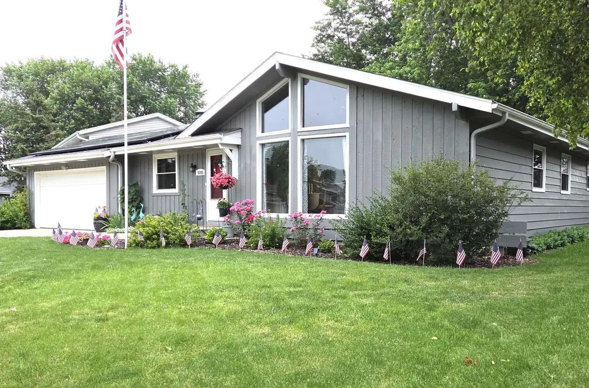 9395 S Burrell STREET, Oak Creek, WI 53154 - #1