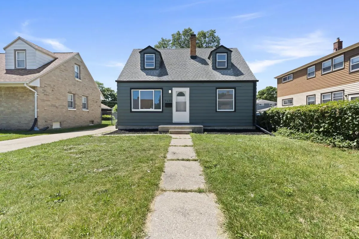 5331 N 61st STREET, Milwaukee, WI 53218 - #1