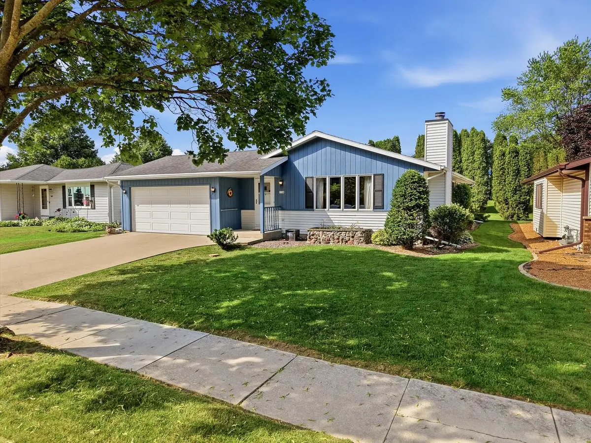 1728 Ashby COURT, Sheboygan, WI 53081 - #1