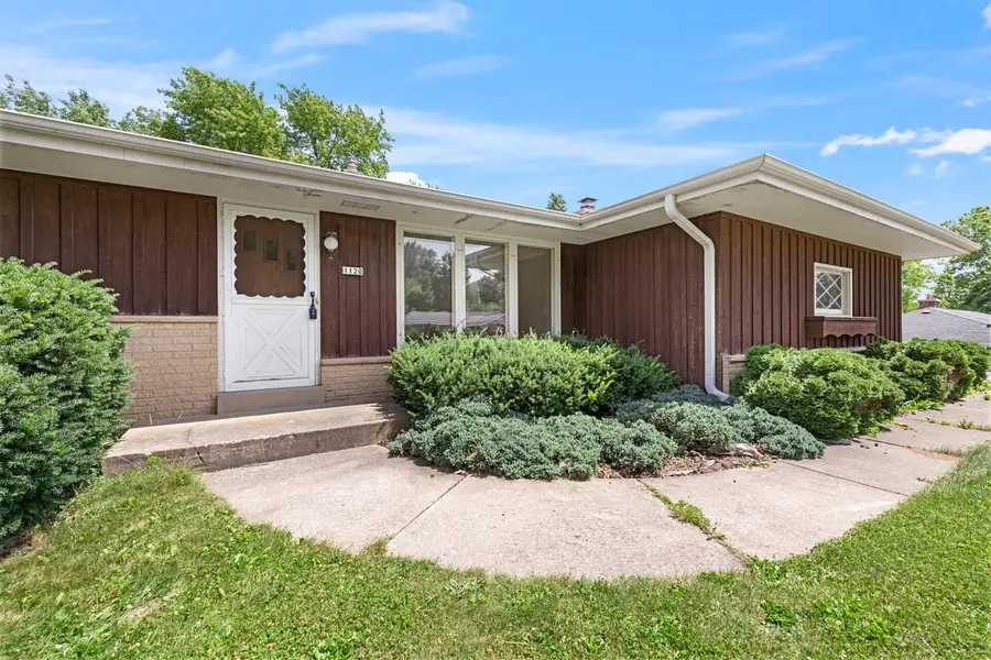 1120 Sunnycrest DRIVE, Waukesha, WI 53186 - #3
