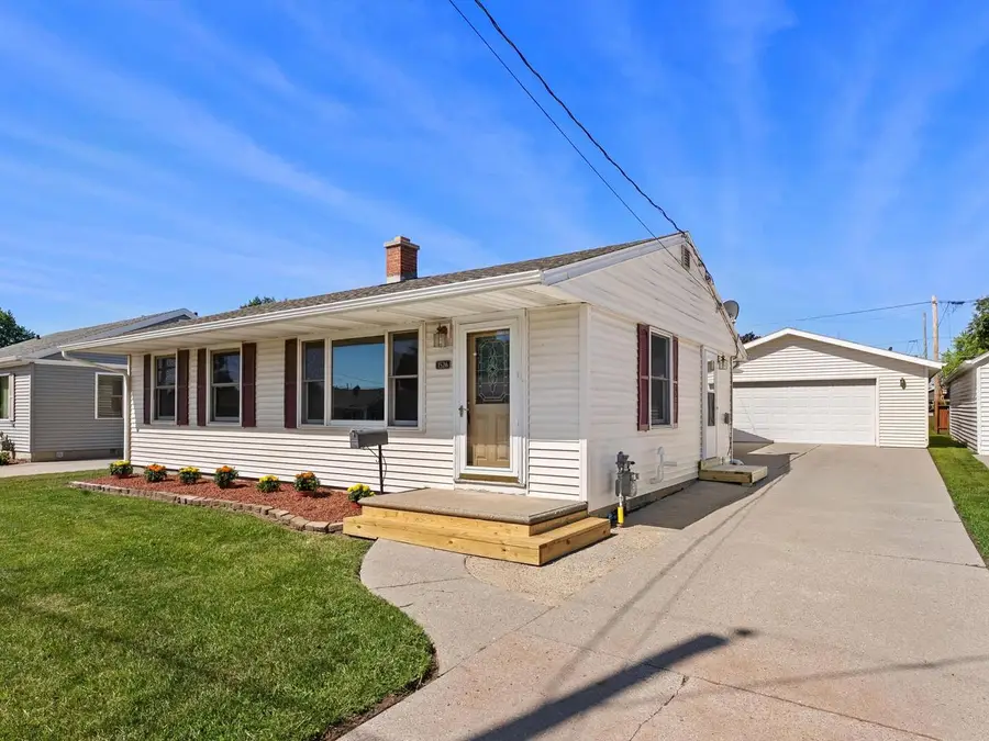 1526 S 24th STREET, Manitowoc, WI 54220 - #2