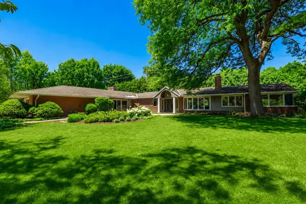 2644 N 97th STREET, Wauwatosa, WI 53226
