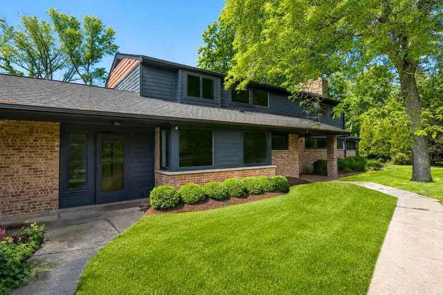 857 E Glenbrook ROAD, Bayside, WI 53217 - #2