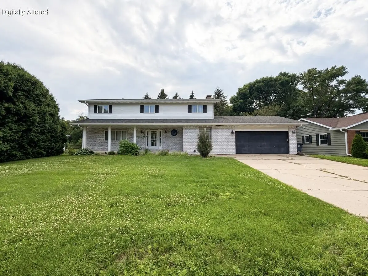 422 28th STREET S, La Crosse, WI 54601 - #1