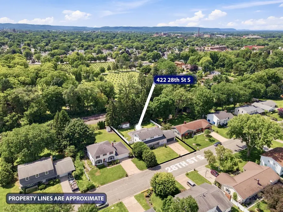 422 28th STREET S, La Crosse, WI 54601 - #2