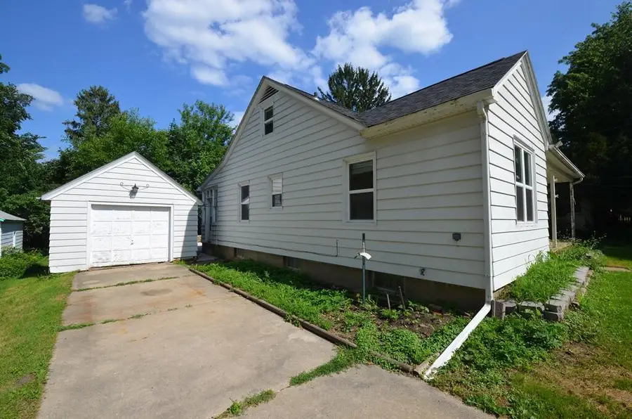 225 N Esterly AVENUE, Whitewater, WI 53190 - #3