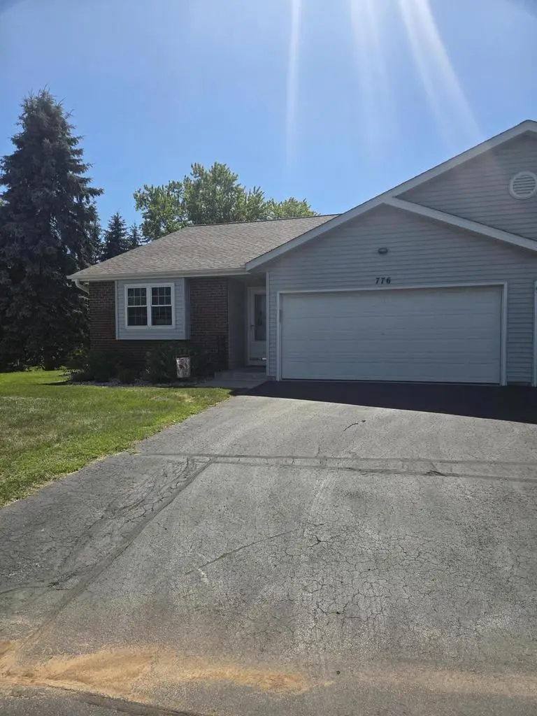 776 FOXTAIL COURT #2B, West Bend, WI 53095 - #2