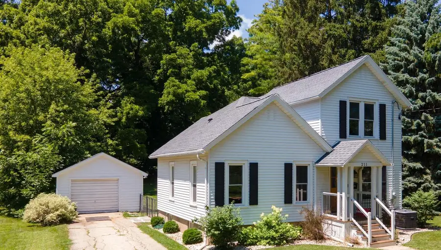 211 N Ferry DRIVE, Lake Mills, WI 53551 - #2