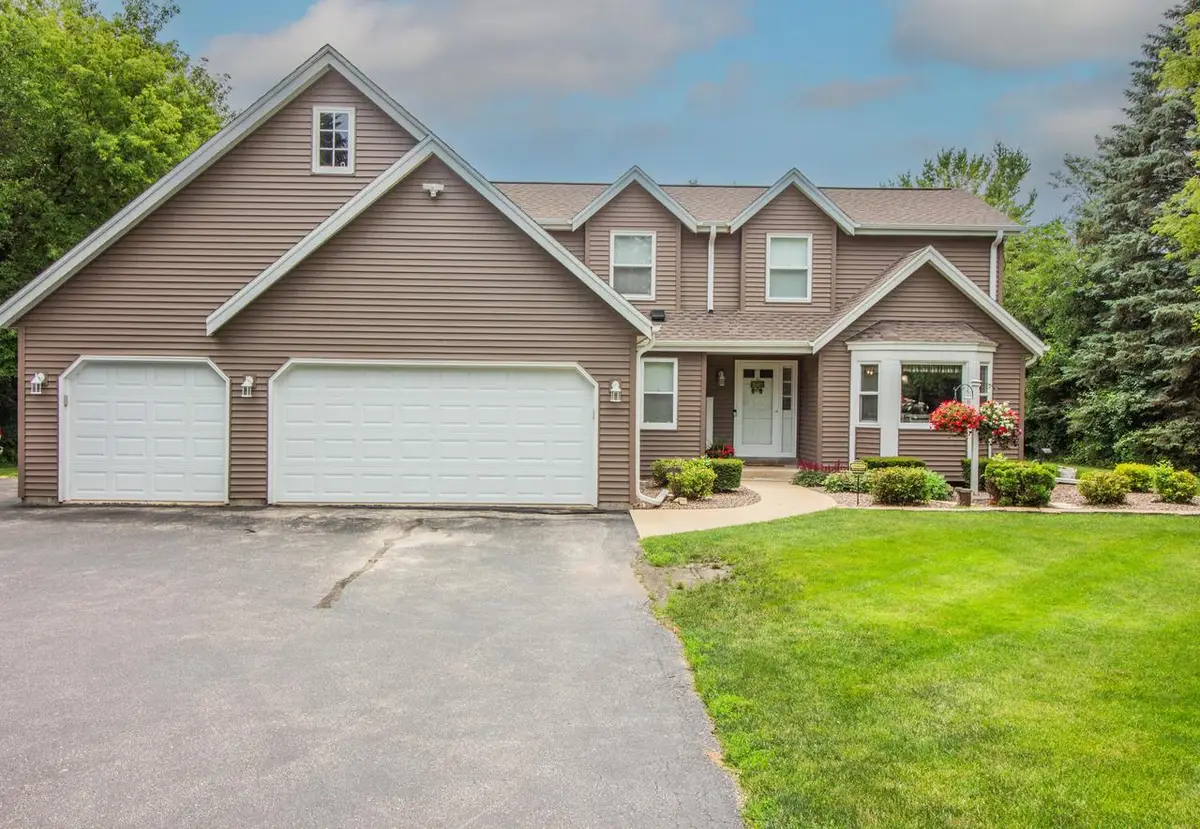 2729 Pleasant Valley ROAD, Jackson, WI 53037 - #1