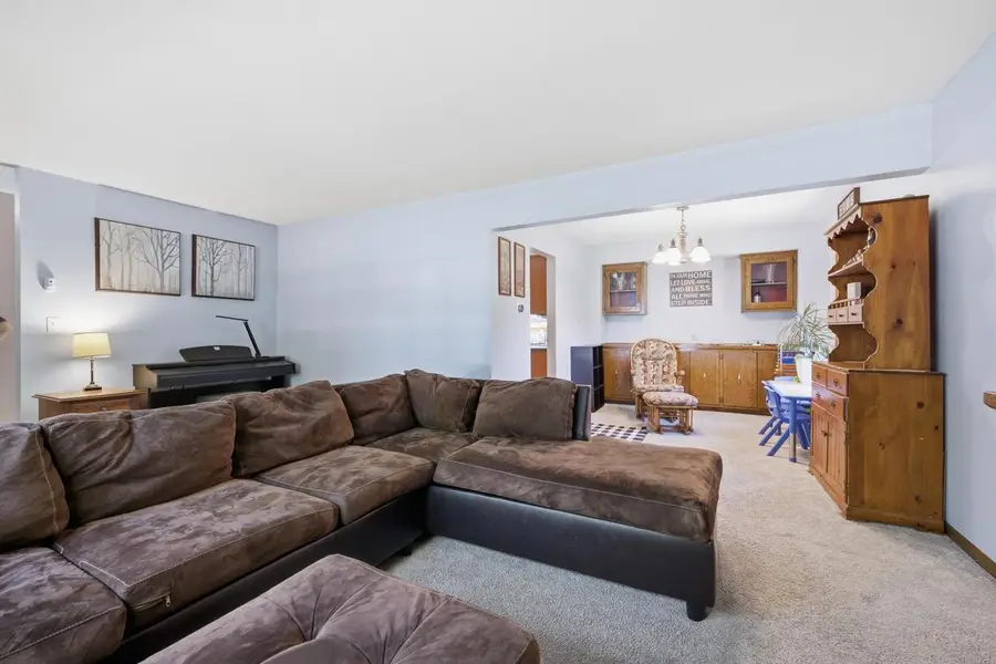 2319 Napa TRAIL, Waukesha, WI 53188 - #2