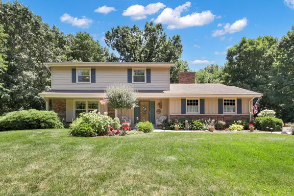 N109W20965 Mountbrooke DRIVE, Germantown, WI 53022