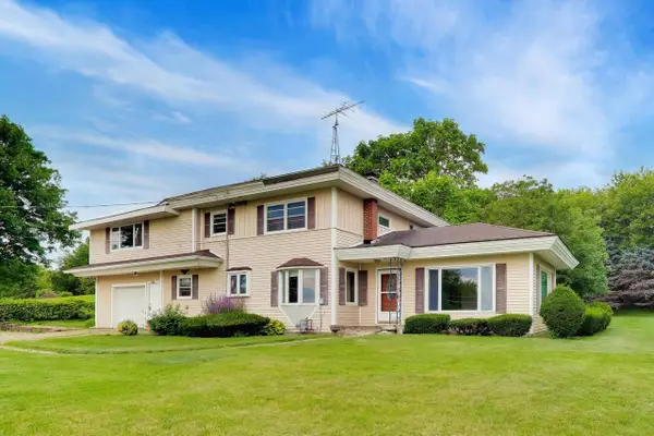 6304 368th AVENUE, Burlington, WI 53105