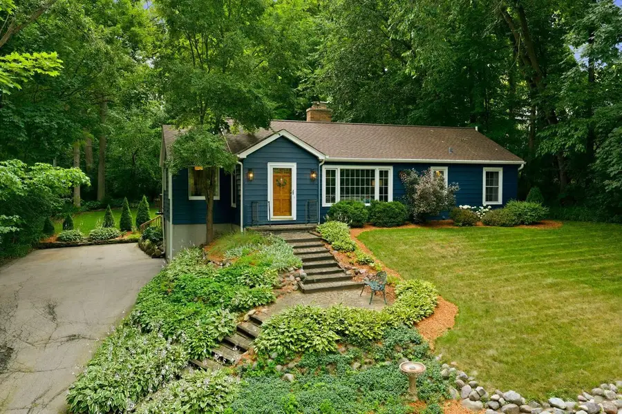 975 Apple Tree LANE, Brookfield, WI 53005 - #2