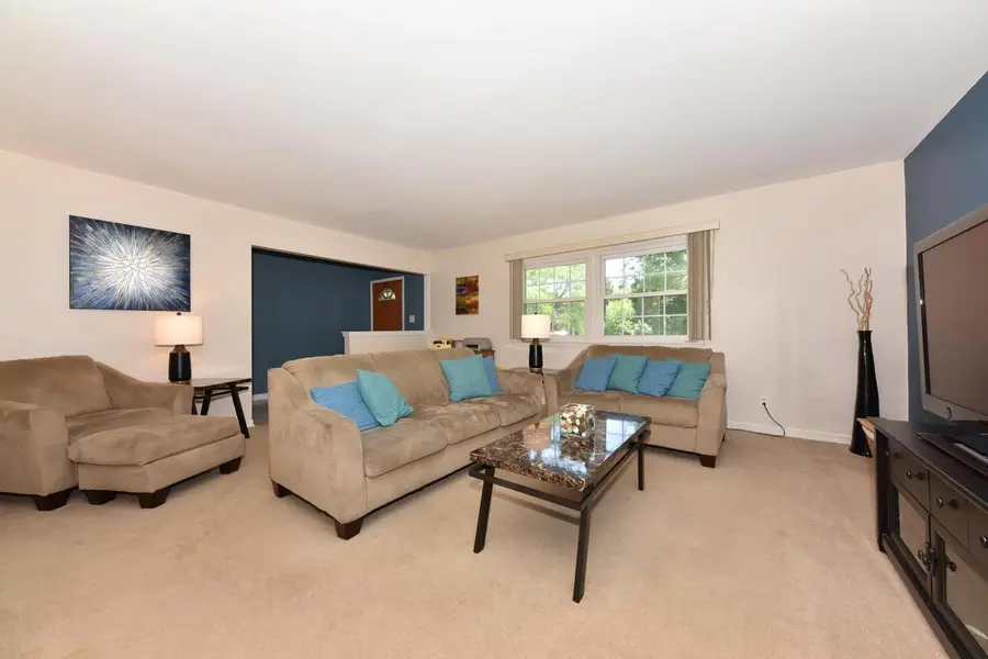 5215 S Balboa DRIVE, New Berlin, WI 53151 - #3