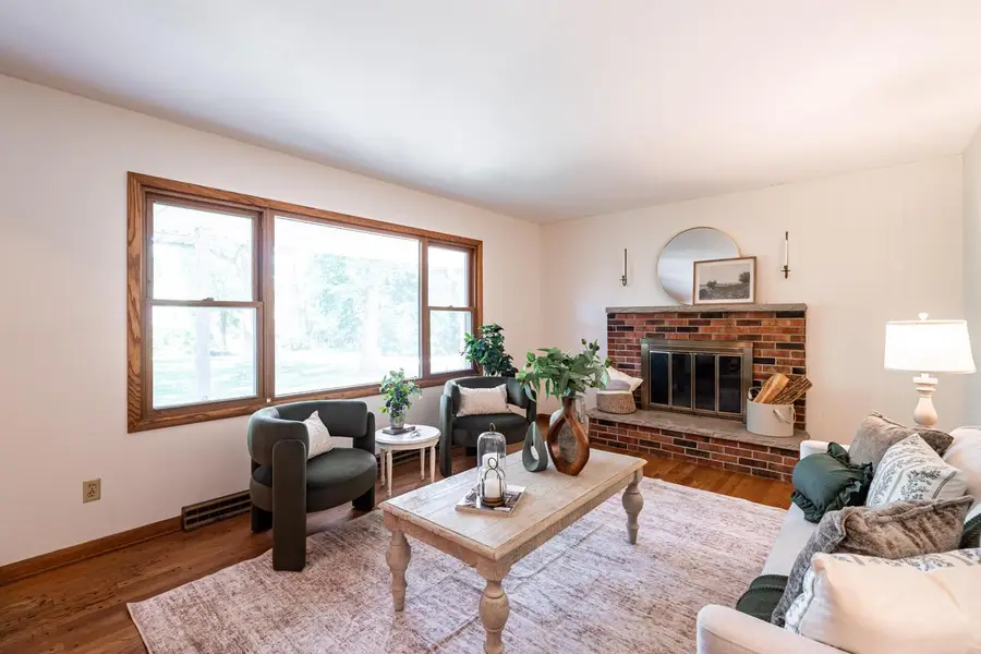 9410 S 15th AVENUE, Oak Creek, WI 53154 - #3