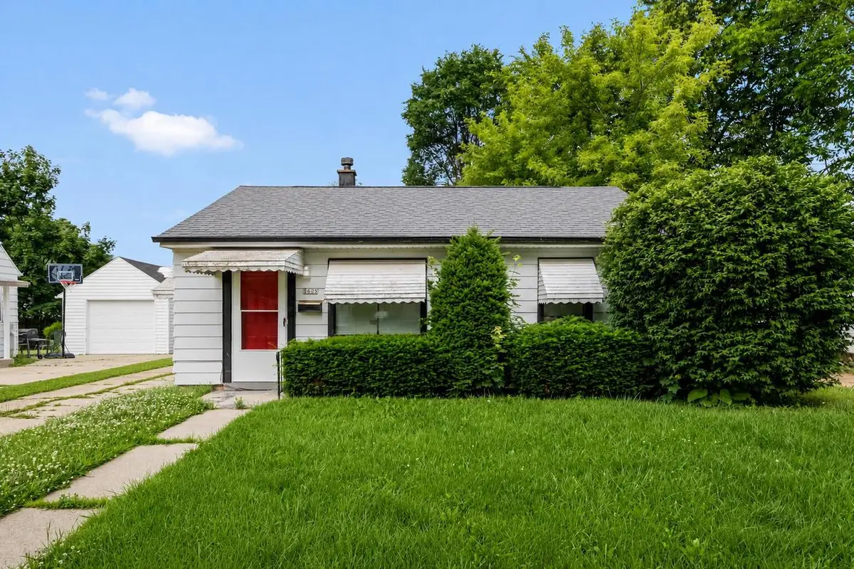 5695 N 57th STREET, Milwaukee, WI 53218 - #1