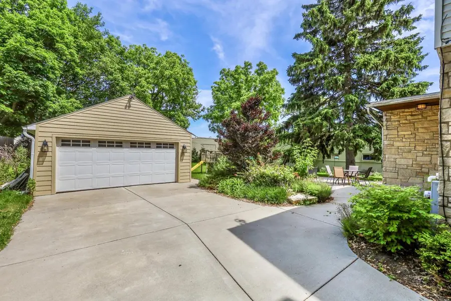 129 S Jackson STREET, Elkhorn, WI 53121 - #3