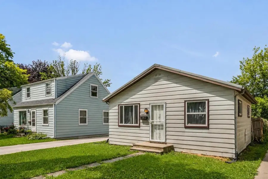 5333 N 58th STREET, Milwaukee, WI 53218 - #3