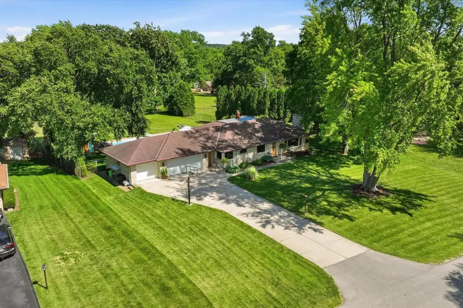 3280 San Marcos DRIVE, Brookfield, WI 53005 - #3