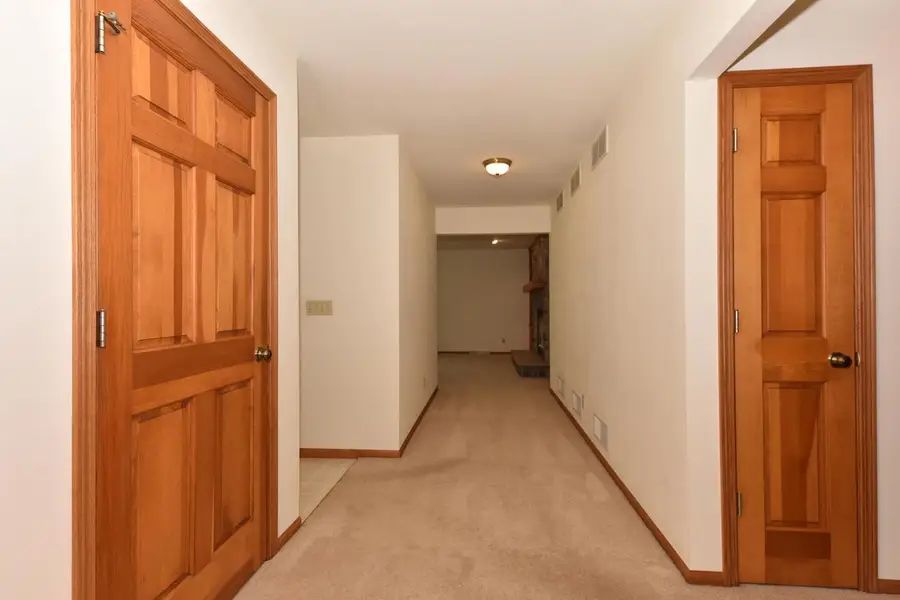 1322 Hidden Fields DRIVE, West Bend, WI 53095 - #2