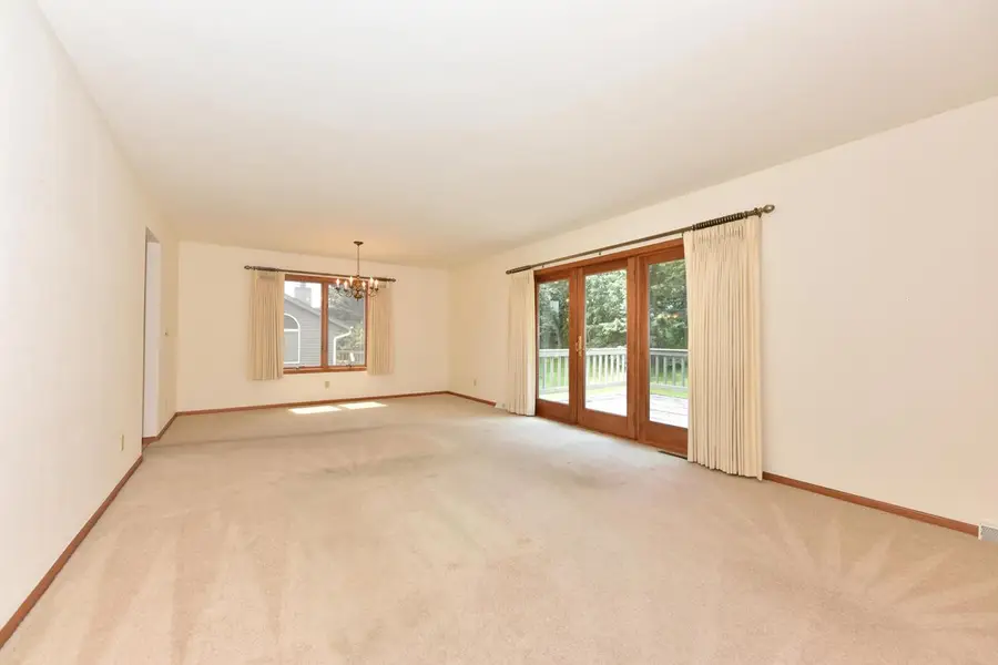 1322 Hidden Fields DRIVE, West Bend, WI 53095 - #3