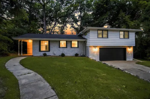 12246 W Euclid AVENUE, West Allis, WI 53227