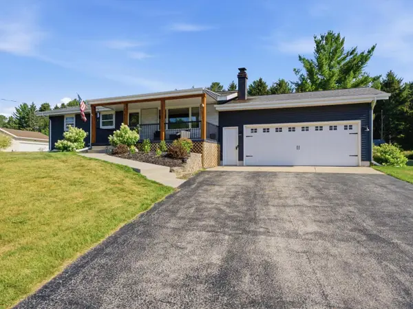 4563 Harvest CIRCLE, Manitowoc, WI 54220