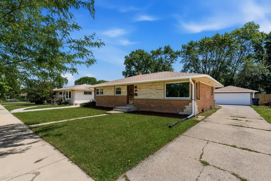 6540 N 91st STREET, Milwaukee, WI 53224 - #2