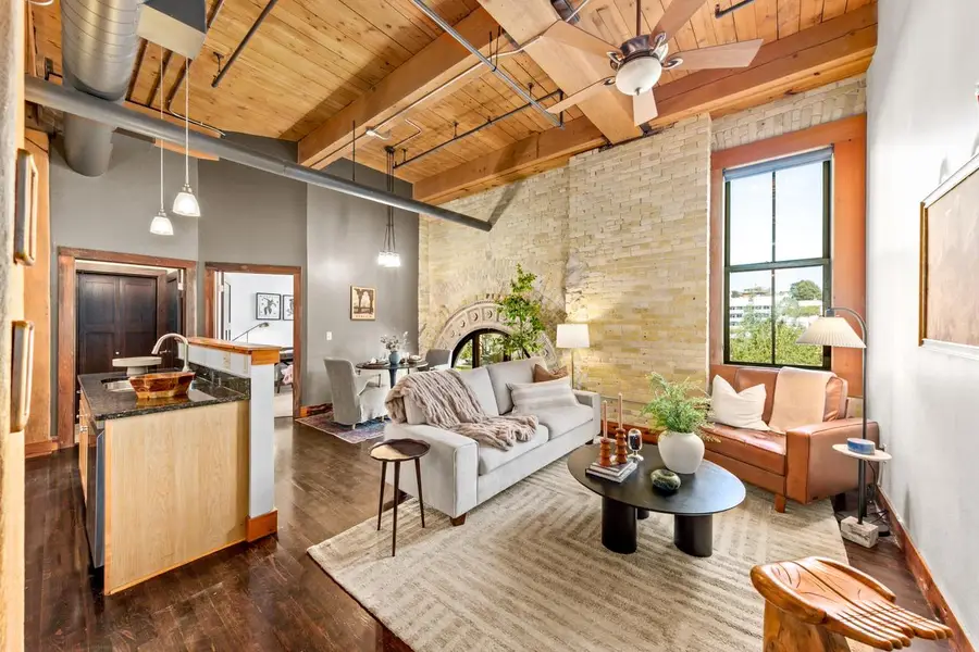 1818 N Water STREET #206, Milwaukee, WI 53202 - #3