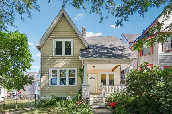 510 E Garfield AVENUE, Milwaukee, WI 53212