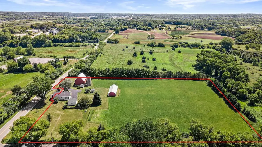 21115 W Lincoln AVENUE, New Berlin, WI 53146 - #3