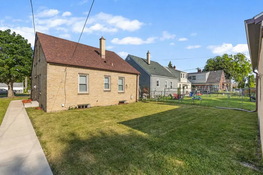 4460 N 42nd STREET, Milwaukee, WI 53209 - #2