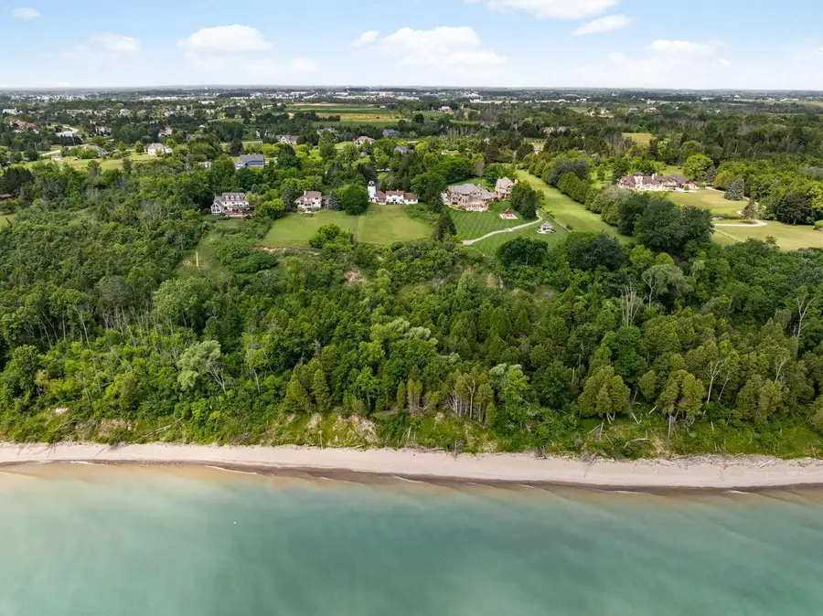 1270 Lake Shore ROAD, Grafton, WI 53024 - #2