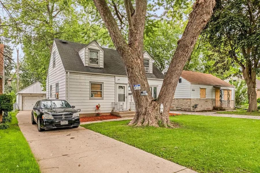 5021 N 58th STREET, Milwaukee, WI 53218 - #3