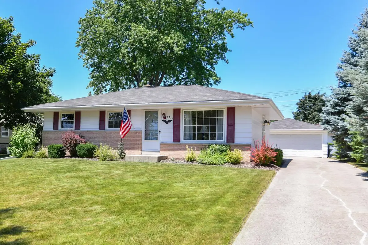 5647 S Lorene AVENUE, Milwaukee, WI 53221 - #1