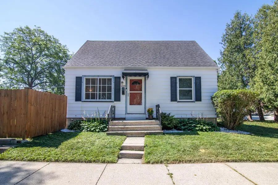 11729 W Washington STREET, West Allis, WI 53214 - #2