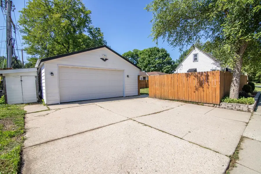 11729 W Washington STREET, West Allis, WI 53214 - #3
