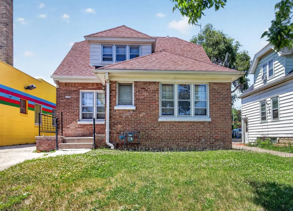 2745 N 58th STREET, Milwaukee, WI 53210 - #1