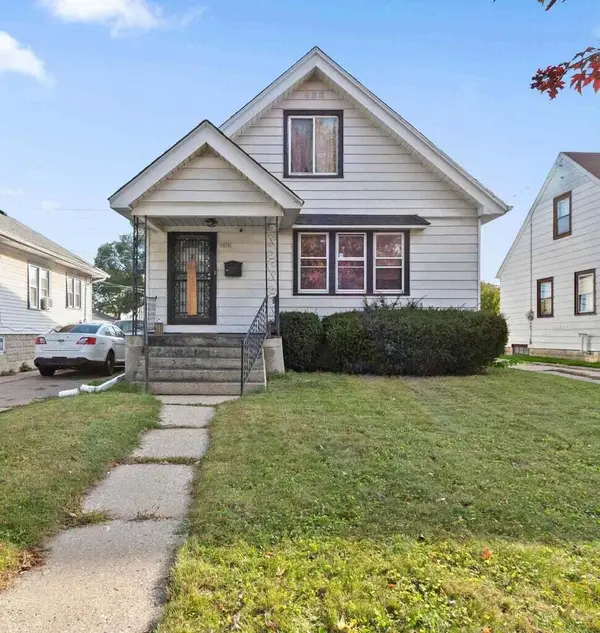 5076 N 47th STREET, Milwaukee, WI 53218