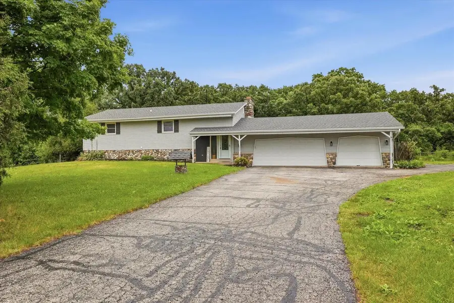 W362S10050 Lewin LANE, Eagle, WI 53119 - #2