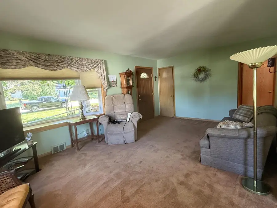 5232 W Donna DRIVE, Brown Deer, WI 53223 - #3