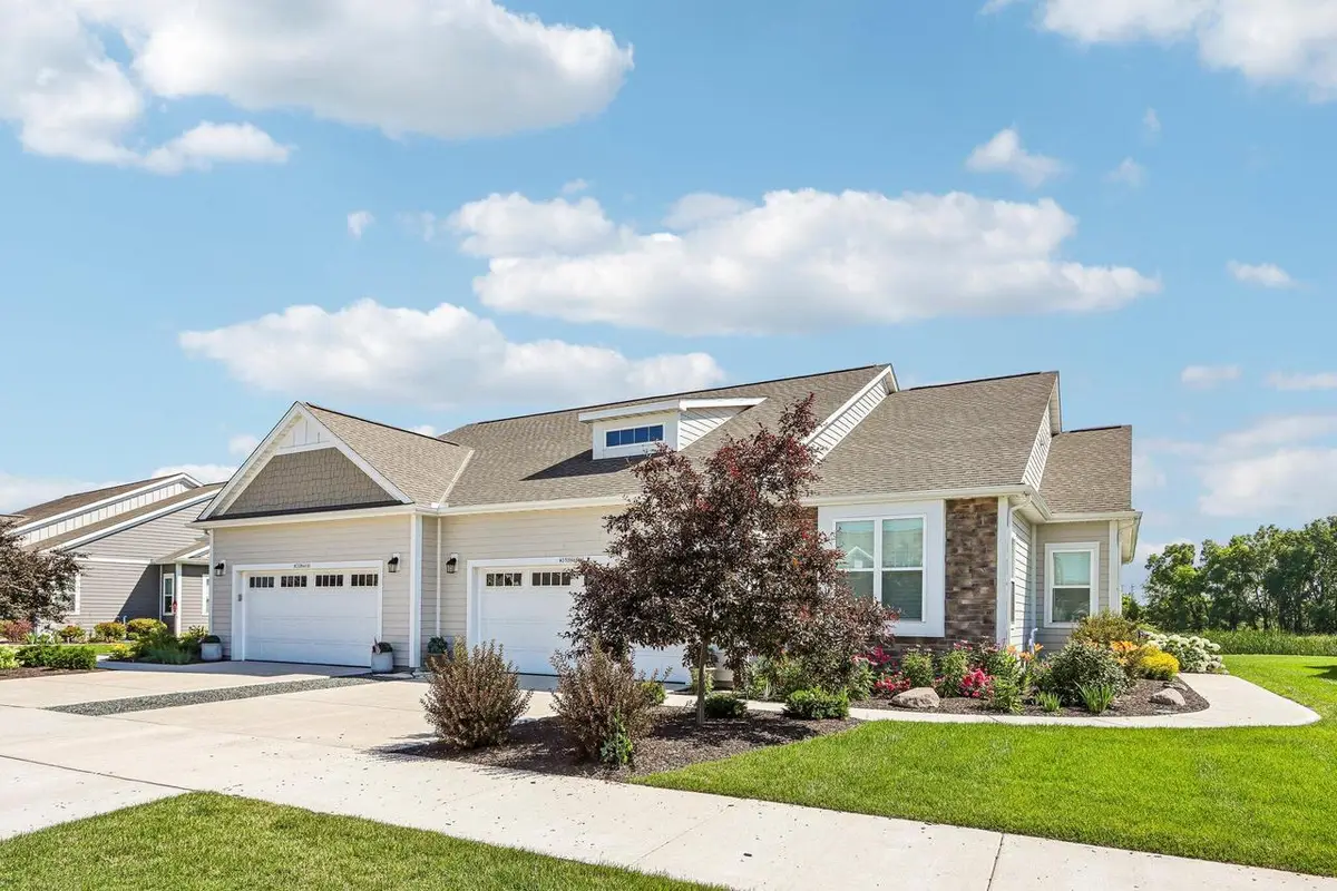 W252N6634 Aspen LANE, Sussex, WI 53089 - #1