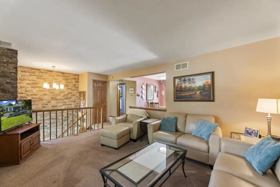 255 Willow DRIVE, Hartland, WI 53029 - #3