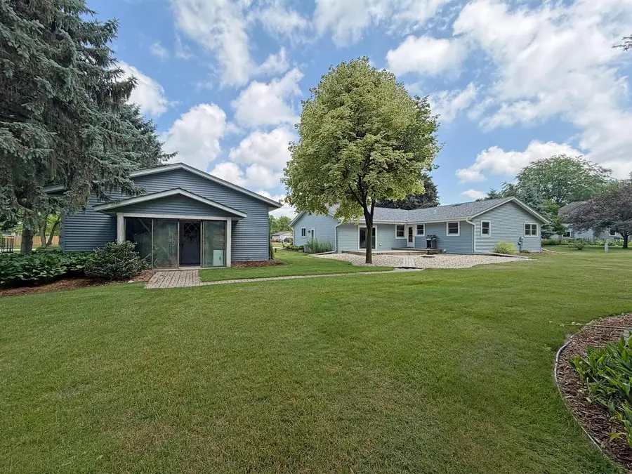 4861 Briarvale DRIVE, West Bend, WI 53095 - #2