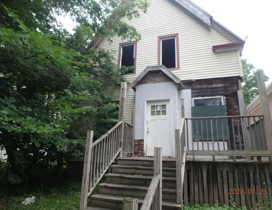 2514 N 36th STREET, Milwaukee, WI 53210 - #1