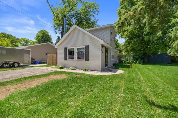 326 Woodlawn AVENUE, Burlington, WI 53105