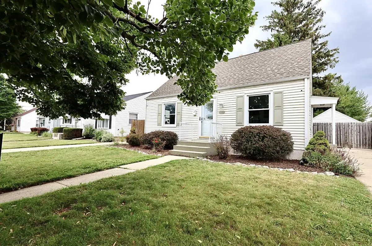 2116 30th STREET, Kenosha, WI 53140 - #1